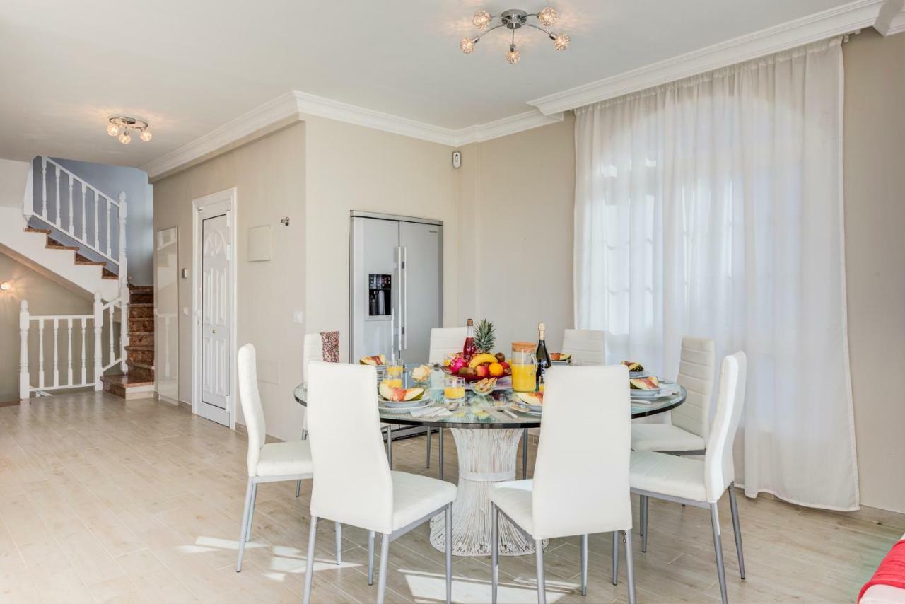 Luxury White Villa With Sea View, Heated Pool Costa Adeje (Tenerife) Exterior foto