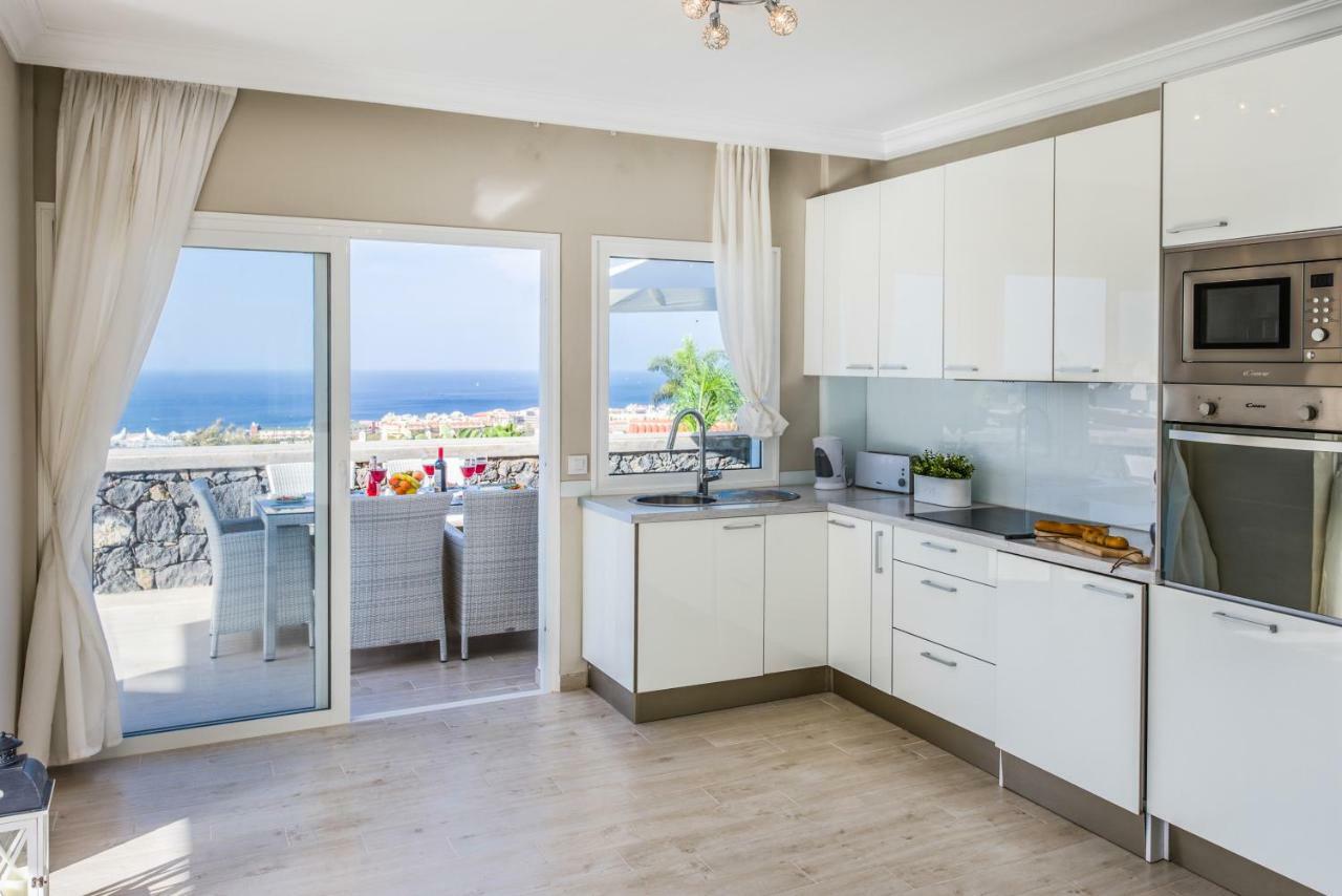 Luxury White Villa With Sea View, Heated Pool Costa Adeje (Tenerife) Exterior foto
