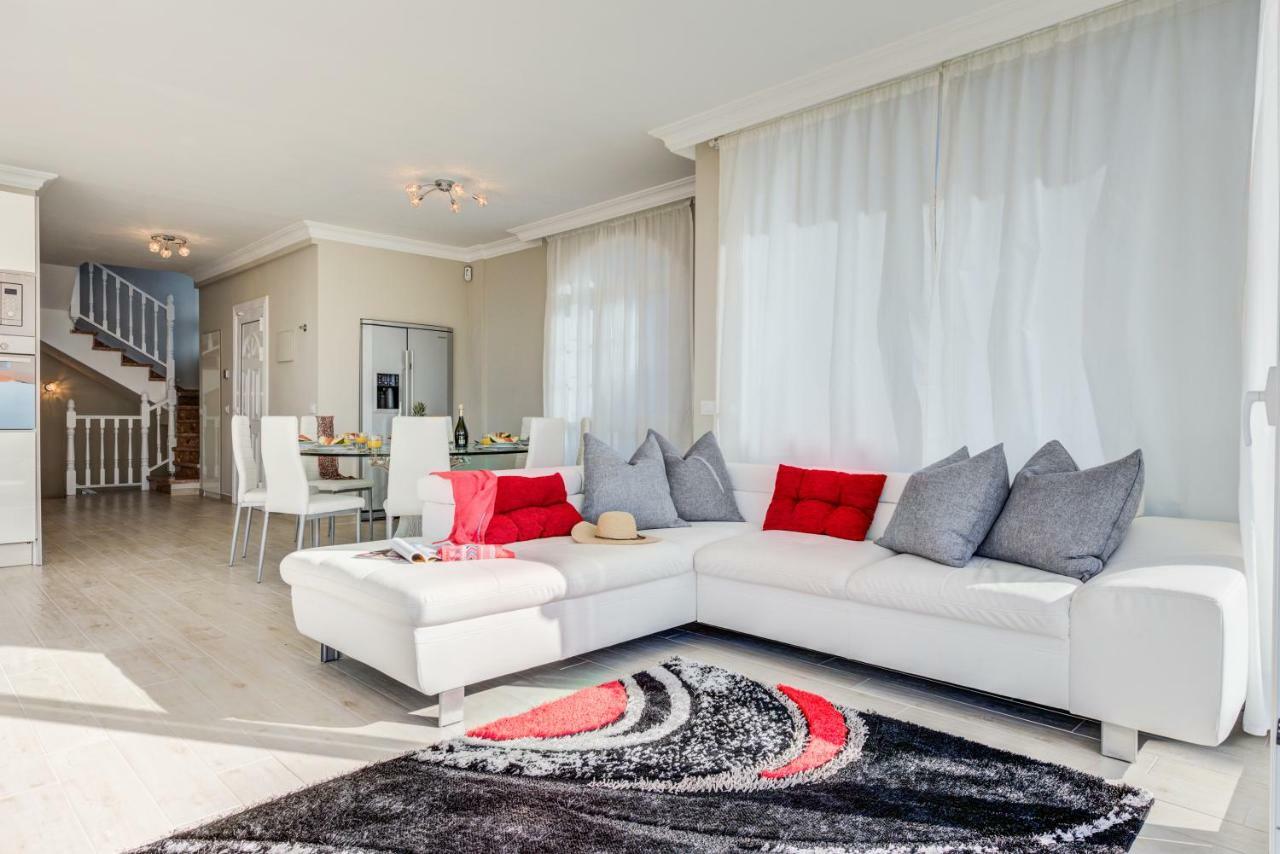 Luxury White Villa With Sea View, Heated Pool Costa Adeje (Tenerife) Exterior foto
