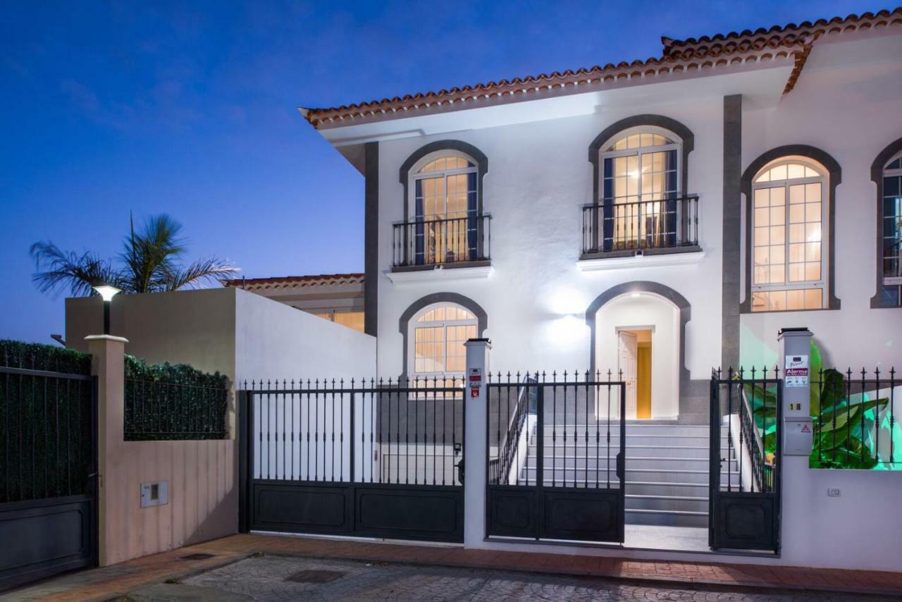 Luxury White Villa With Sea View, Heated Pool Costa Adeje (Tenerife) Exterior foto